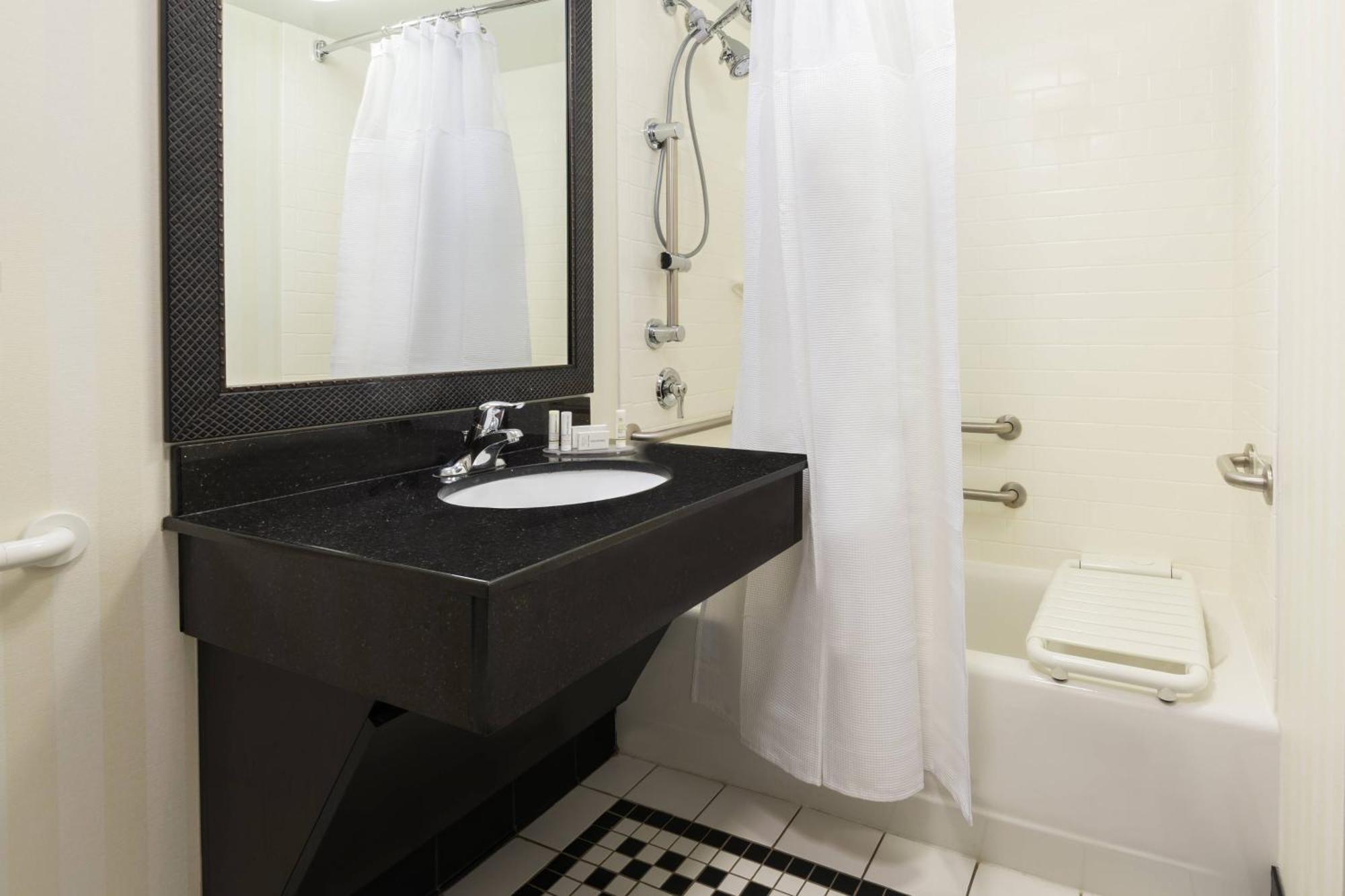Fairfield Inn & Suites - Buffalo Airport Cheektowaga Exteriér fotografie